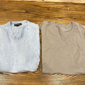 Men’s lot of Banana Republic summer sweater and Old Navy Tee